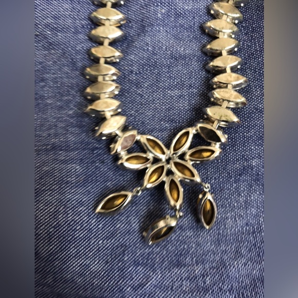 Vintage Rhinestone Necklace And Matching Bracelet Clear Rhinestone Flower Center - Picture 6 of 14